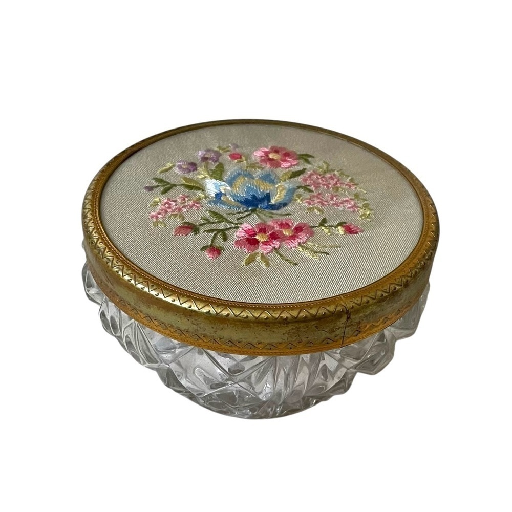 ANTIQUE VINTAGE Victorian Cut Glass Trinket Box Floral Embroidered Lid